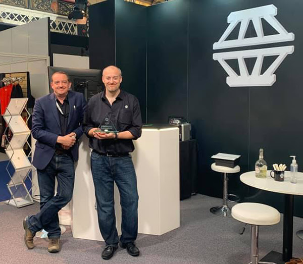EM Acoustics Proudly Accept a Plasa Award for Innovation for the Ground-Breaking R10