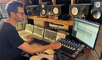 UK-based Producer/Engineer Ben Hillier Integrates Solid State Logic’s UF8 Controller into his DAW-based Hybrid Workflow